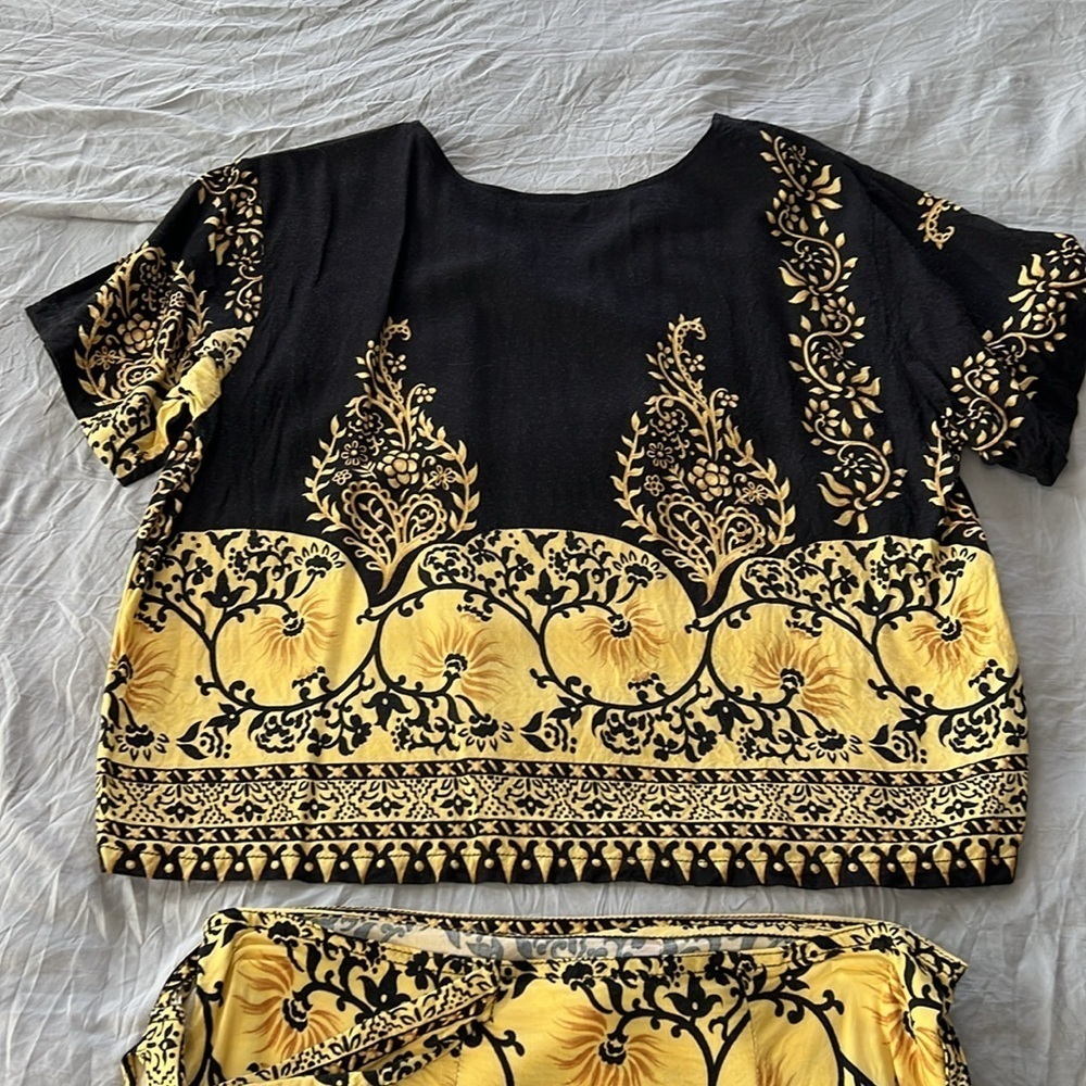 Vintage Two Piece Wrap Skirt & Top Set - Picture 5 of 5